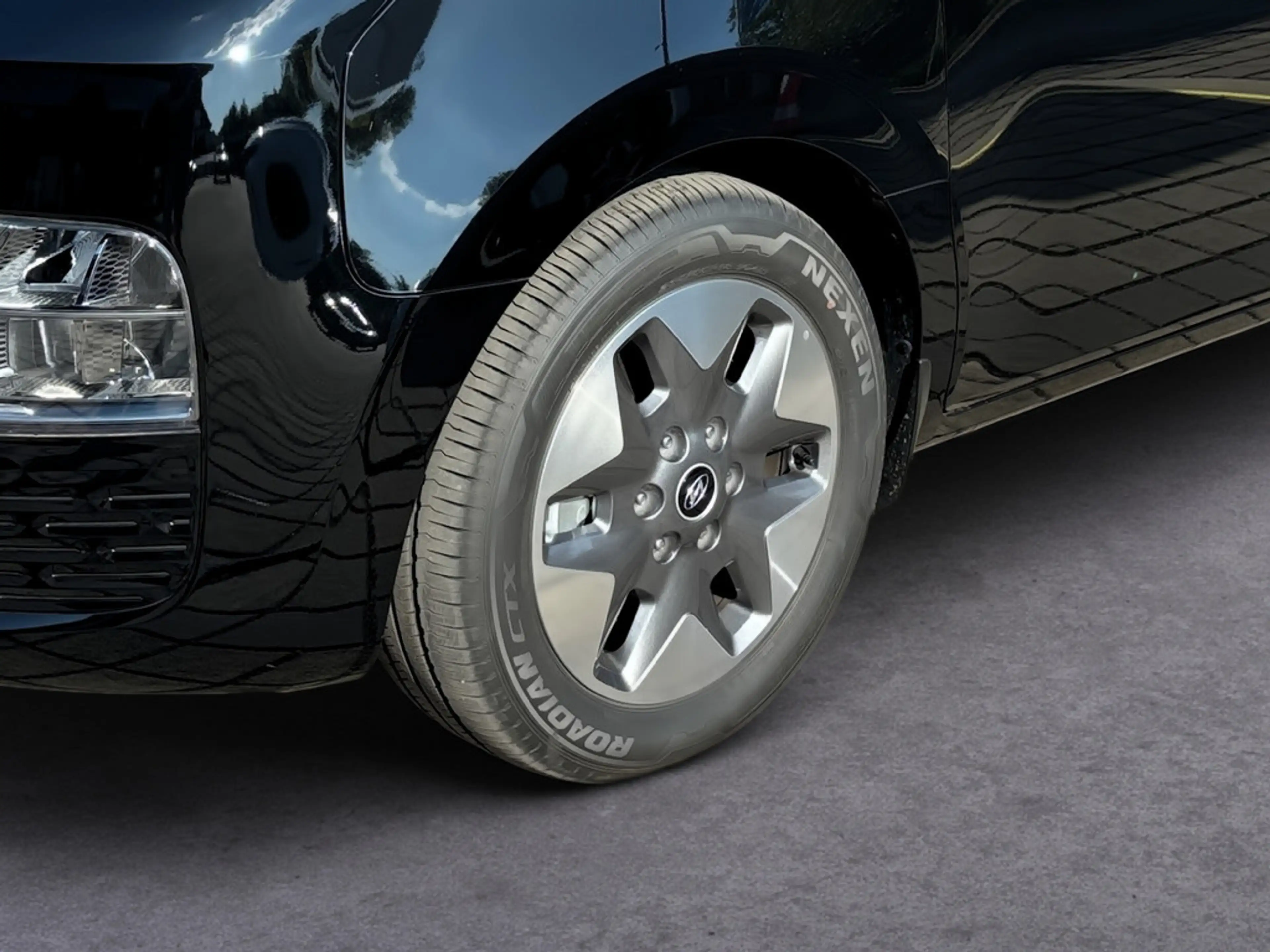 Hyundai STARIA 2.2 CRDi Trend 4WD KAMERA NAVI ACC LED — photo 7