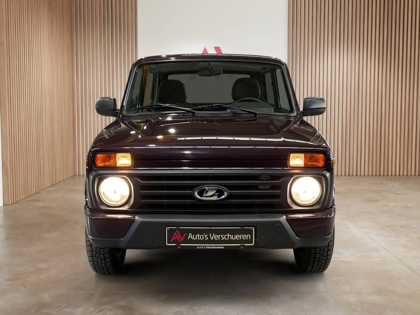 Lada Niva Taiga 4x4 1.7i Lichte Vracht ** 17200 KM | Zete... Rouge - 2