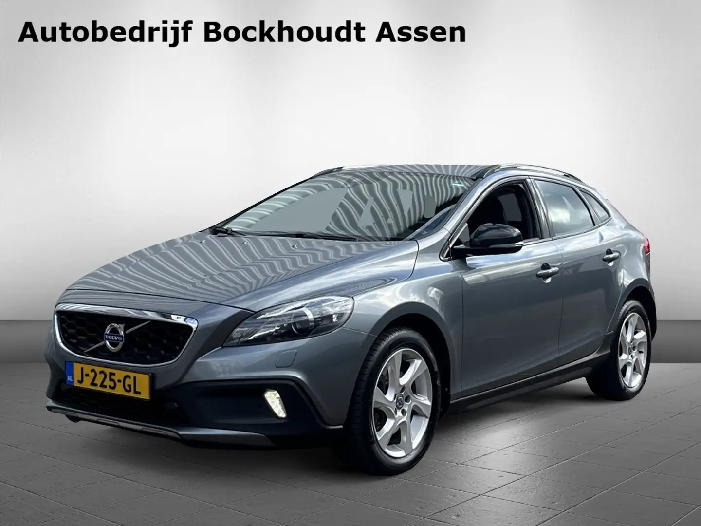 Volvo V40 Cross Country 2.0 D2 Summum | Xenon | Navigatie | Camera | Stoel Grau - 2
