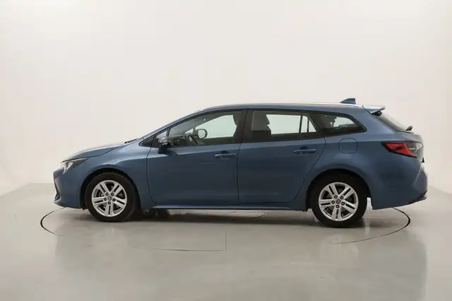 Toyota Corolla view 2