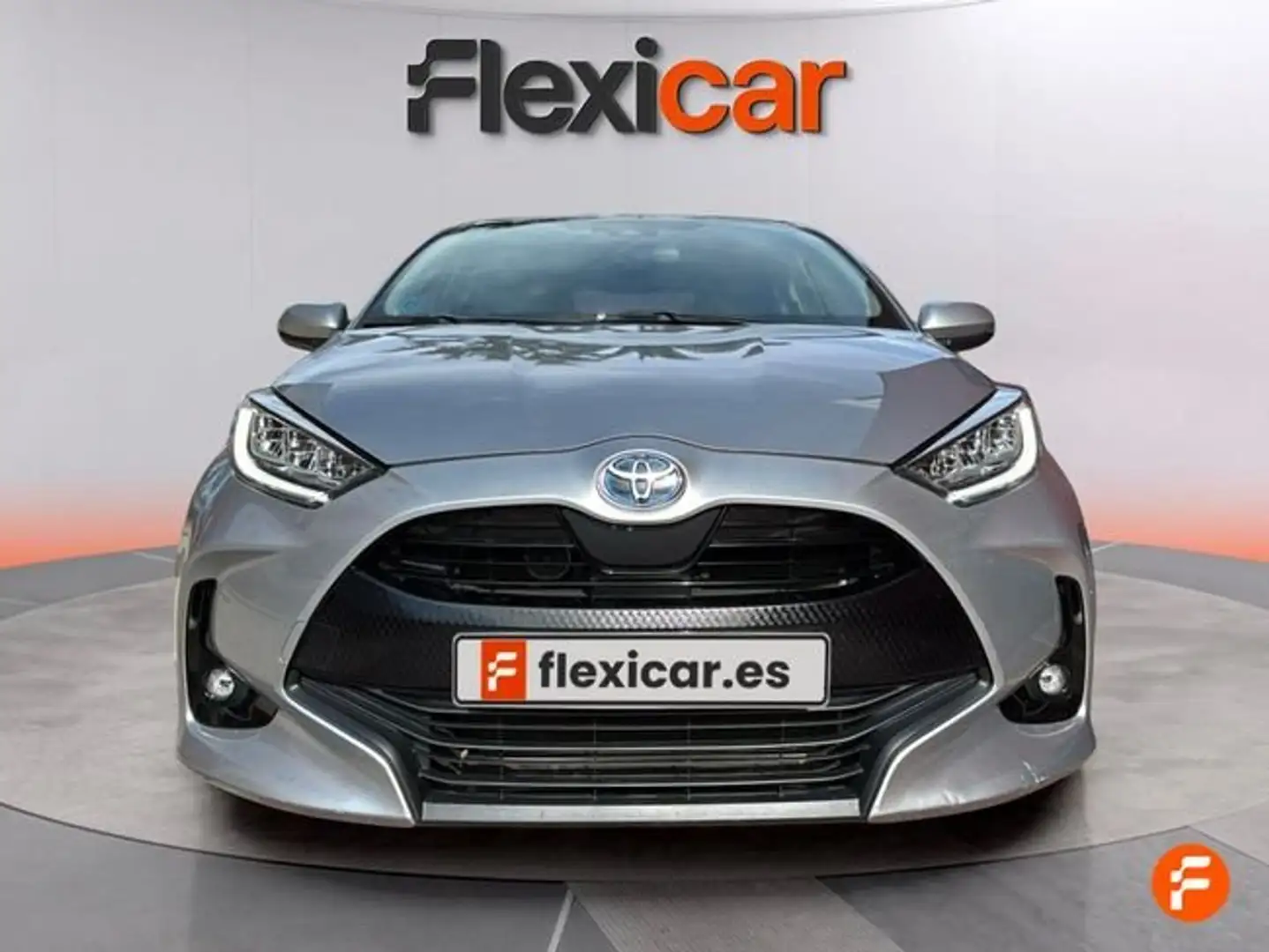 Toyota Yaris 120H 1.5 Active Tech Weiß - 2