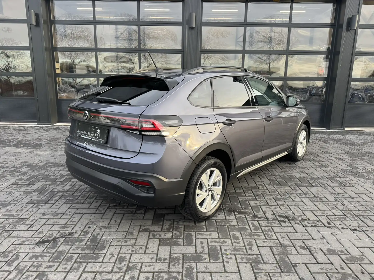 Volkswagen Taigo 1.0 TSI Life Carplay / Stoelverwarming Gris - 2