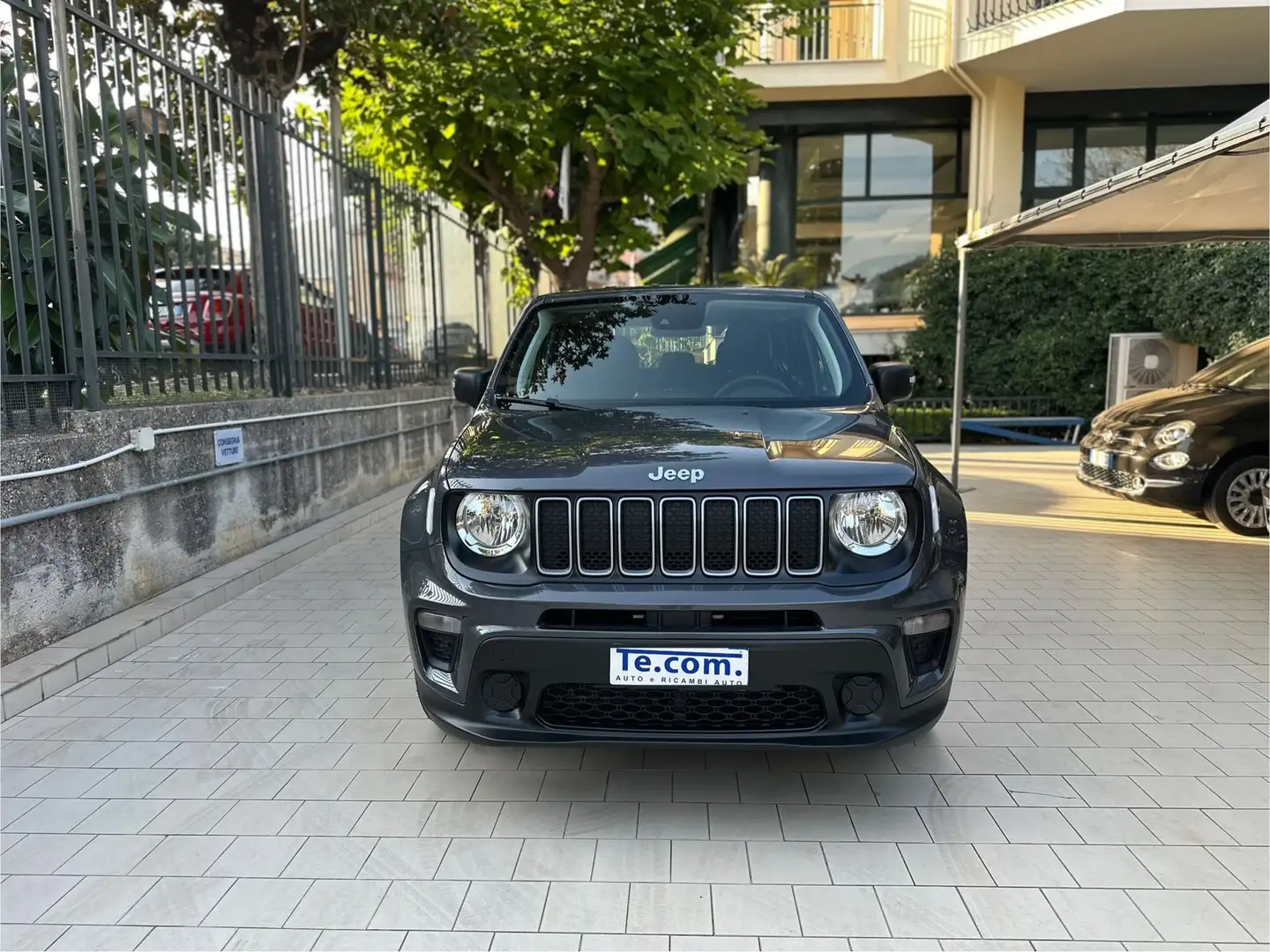 Jeep Renegade 1.0 t3 120cv Longitude AppleCarPlay uff.Jeep Grigio - 2