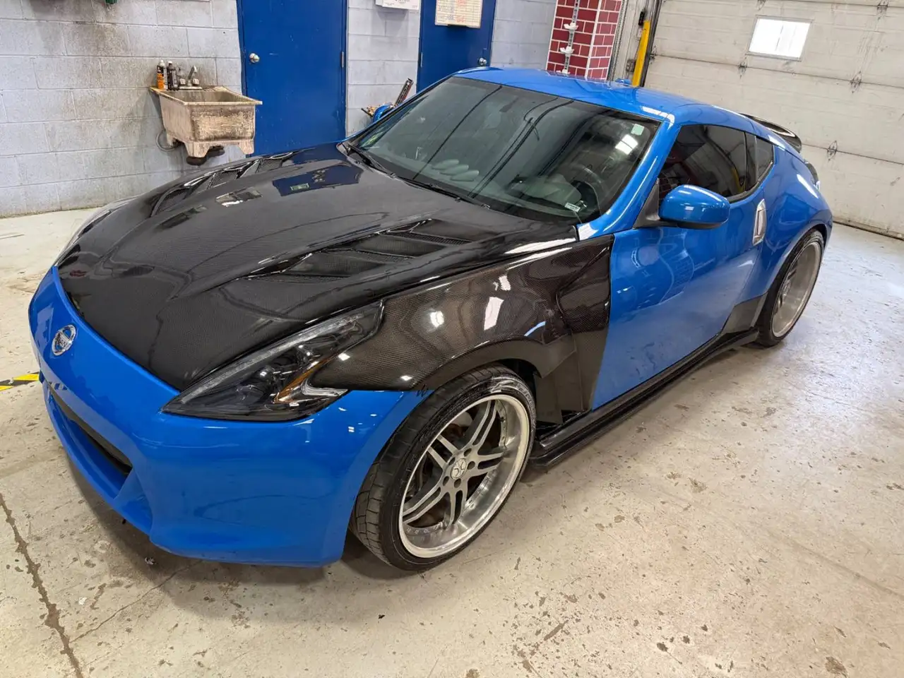Nissan 370Z снимка Nissan 370Z