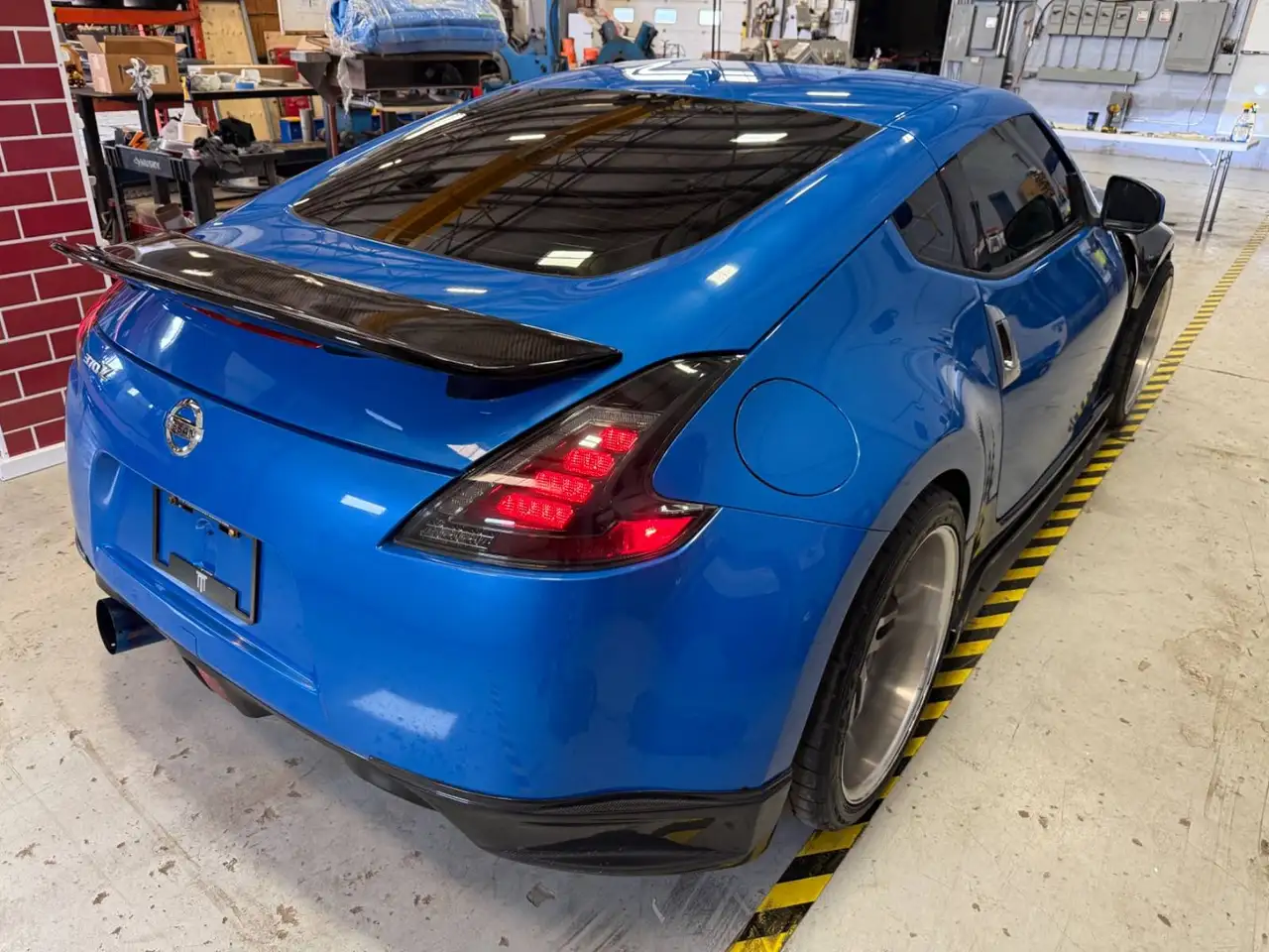 Nissan 370Z снимка Nissan 370Z