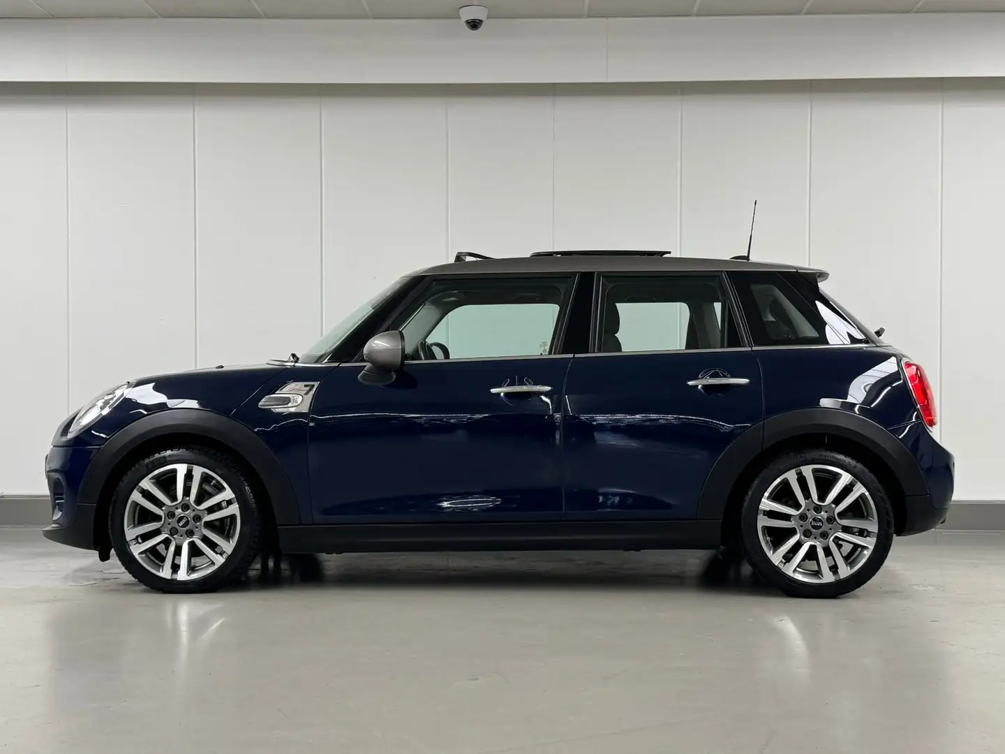 MINI Cooper D 115 CV 7SEVEN TO PANO LED GPS CUIR CLIM REG JA Blauw - 2