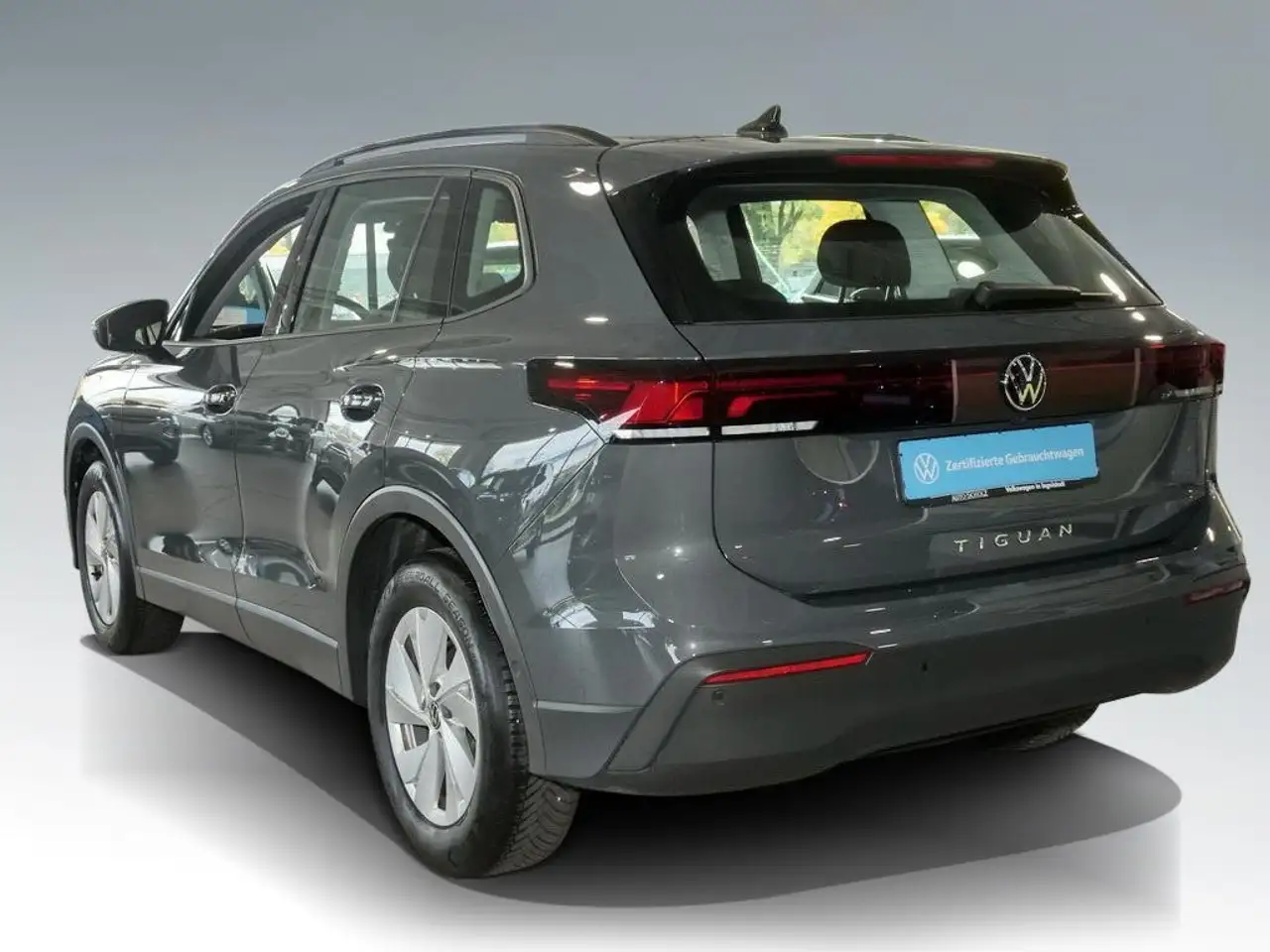 Volkswagen Tiguan 2.0 TDI DSG 5-J-GAR NAVI AHK KAMERA 5