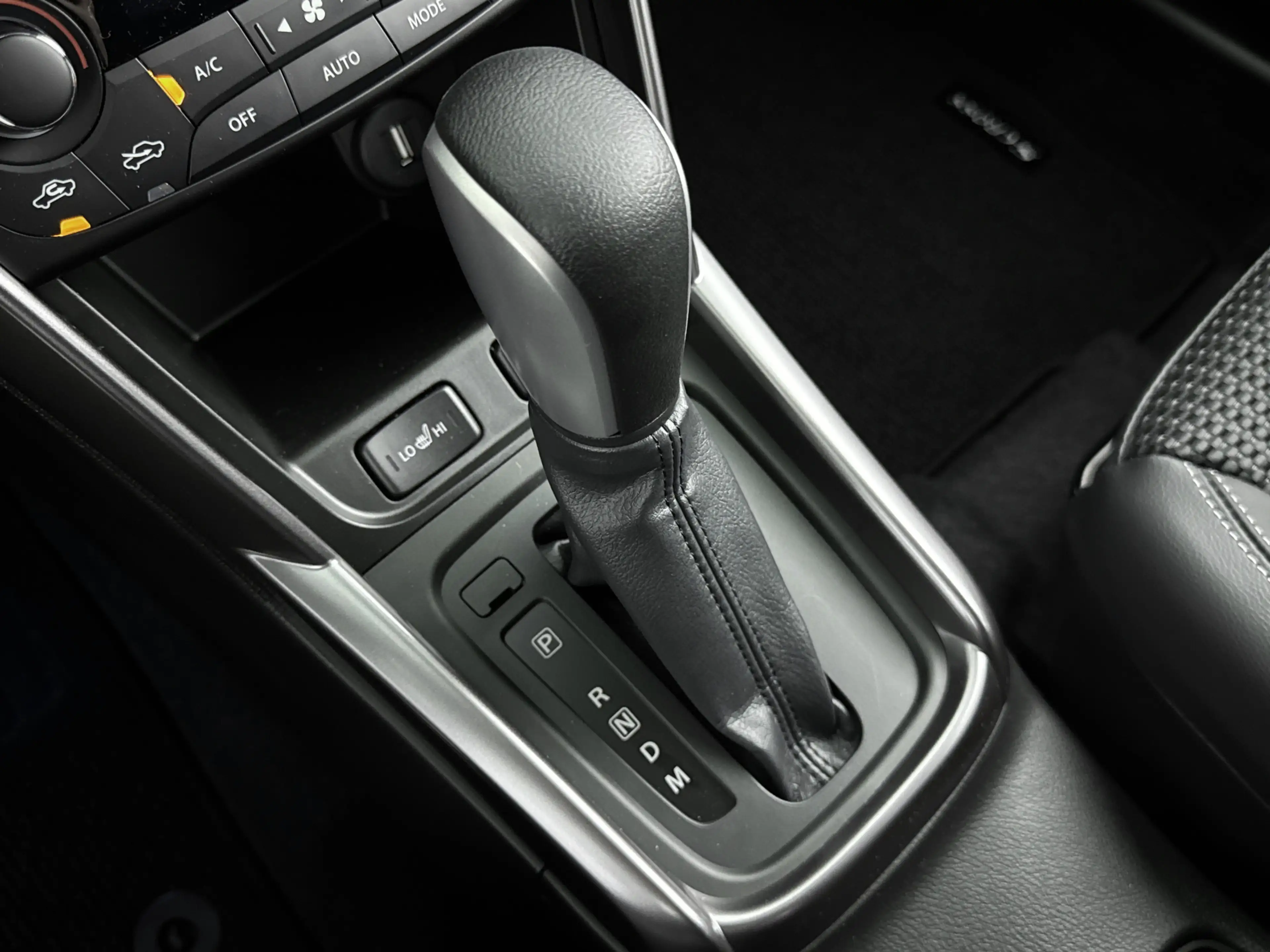 Suzuki S-Cross 1.4 Boosterjet Style Hybrid | Black Rhino Pack | T — photo 10