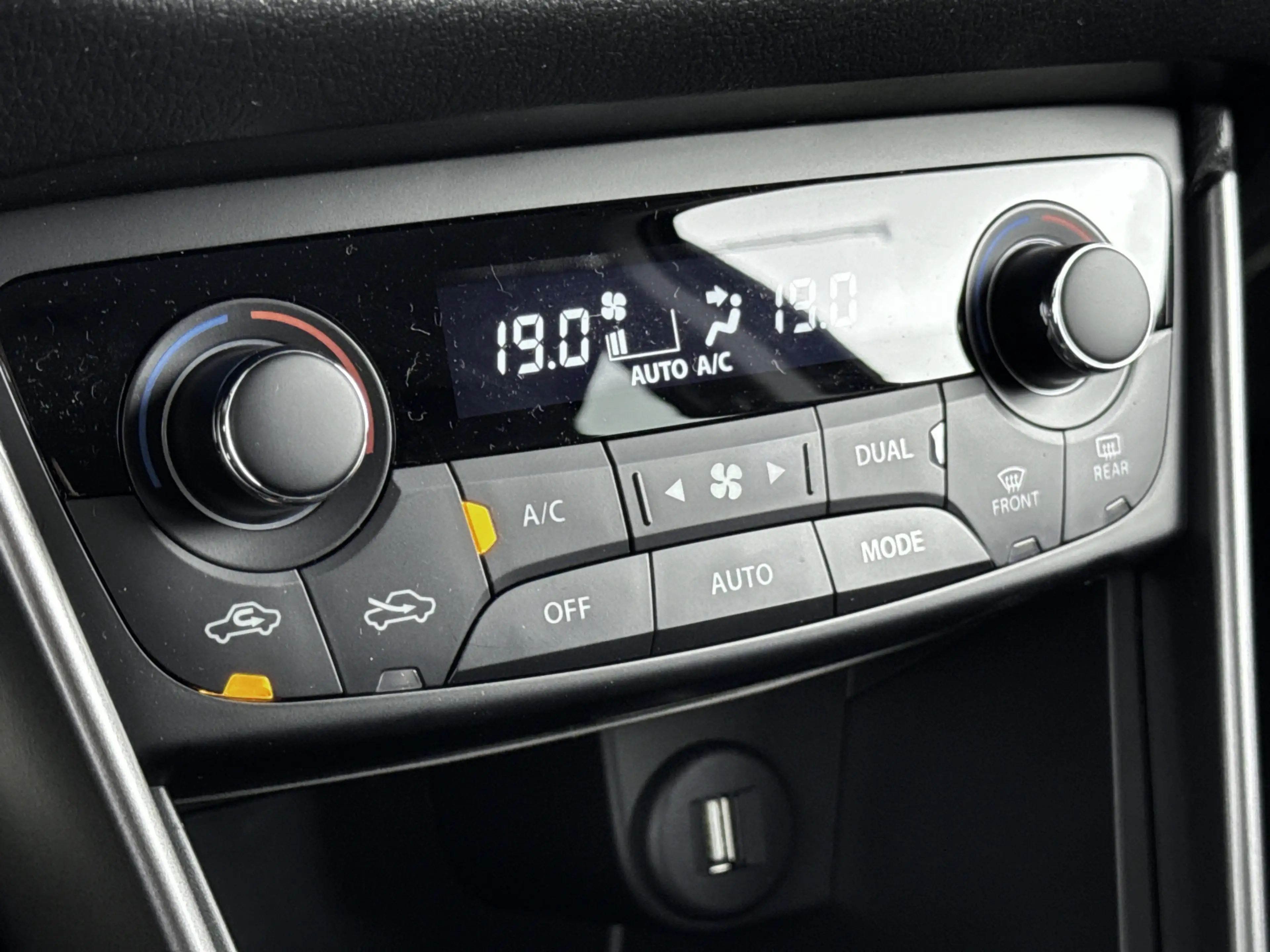 Suzuki S-Cross 1.4 Boosterjet Style Hybrid | Black Rhino Pack | T — photo 9