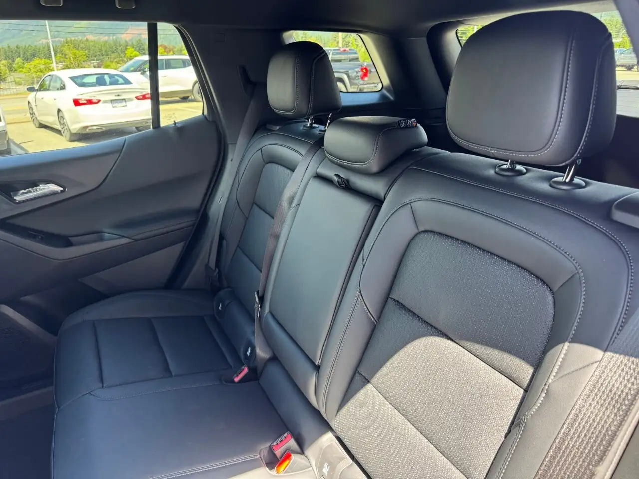 Chevrolet Equinox photo Chevrolet Equinox