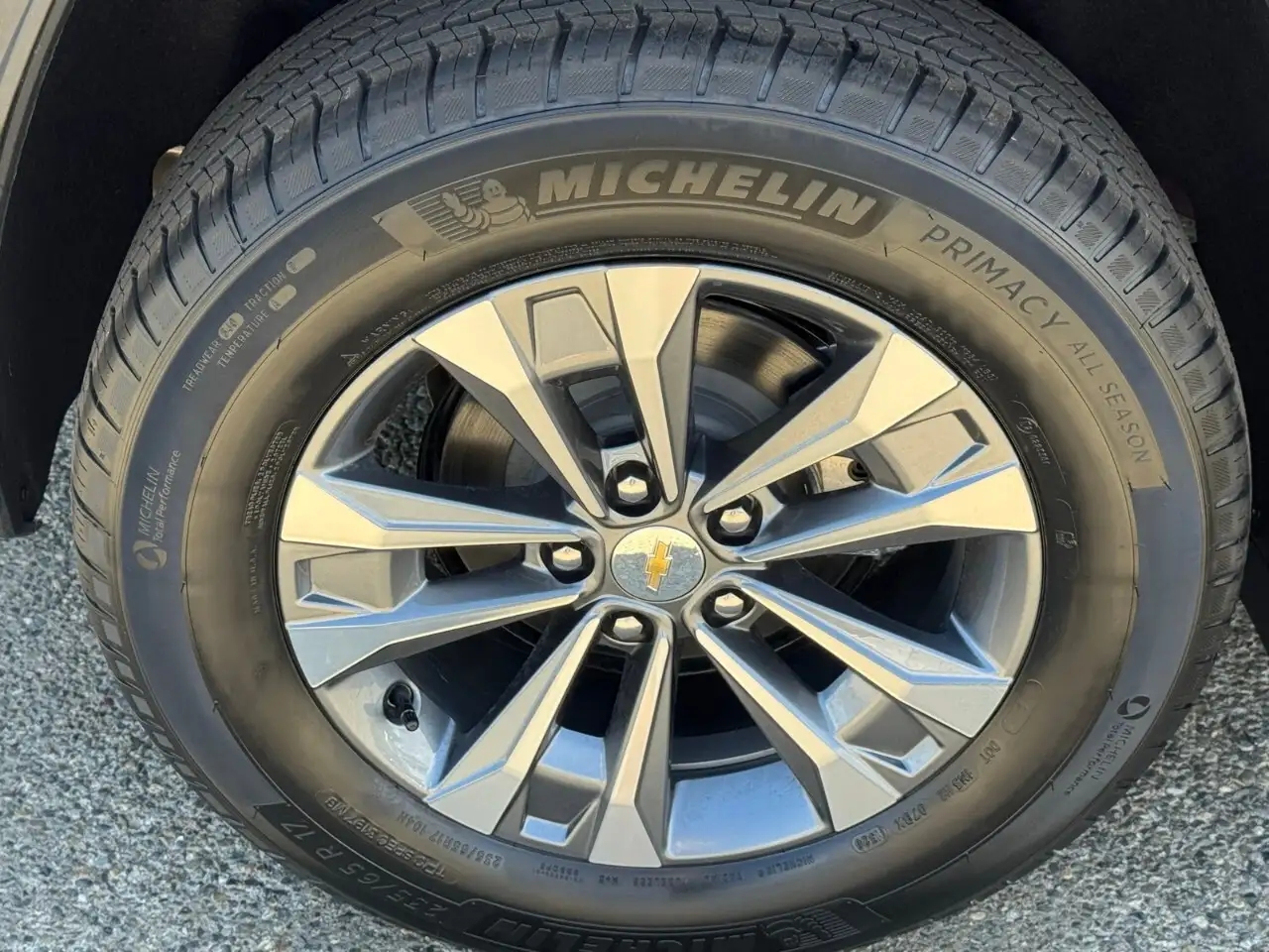 Chevrolet Equinox photo Chevrolet Equinox