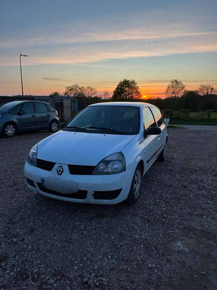Renault Clio SOCIETE 1.5 dCi 65 CAMPUS GENERIQUE