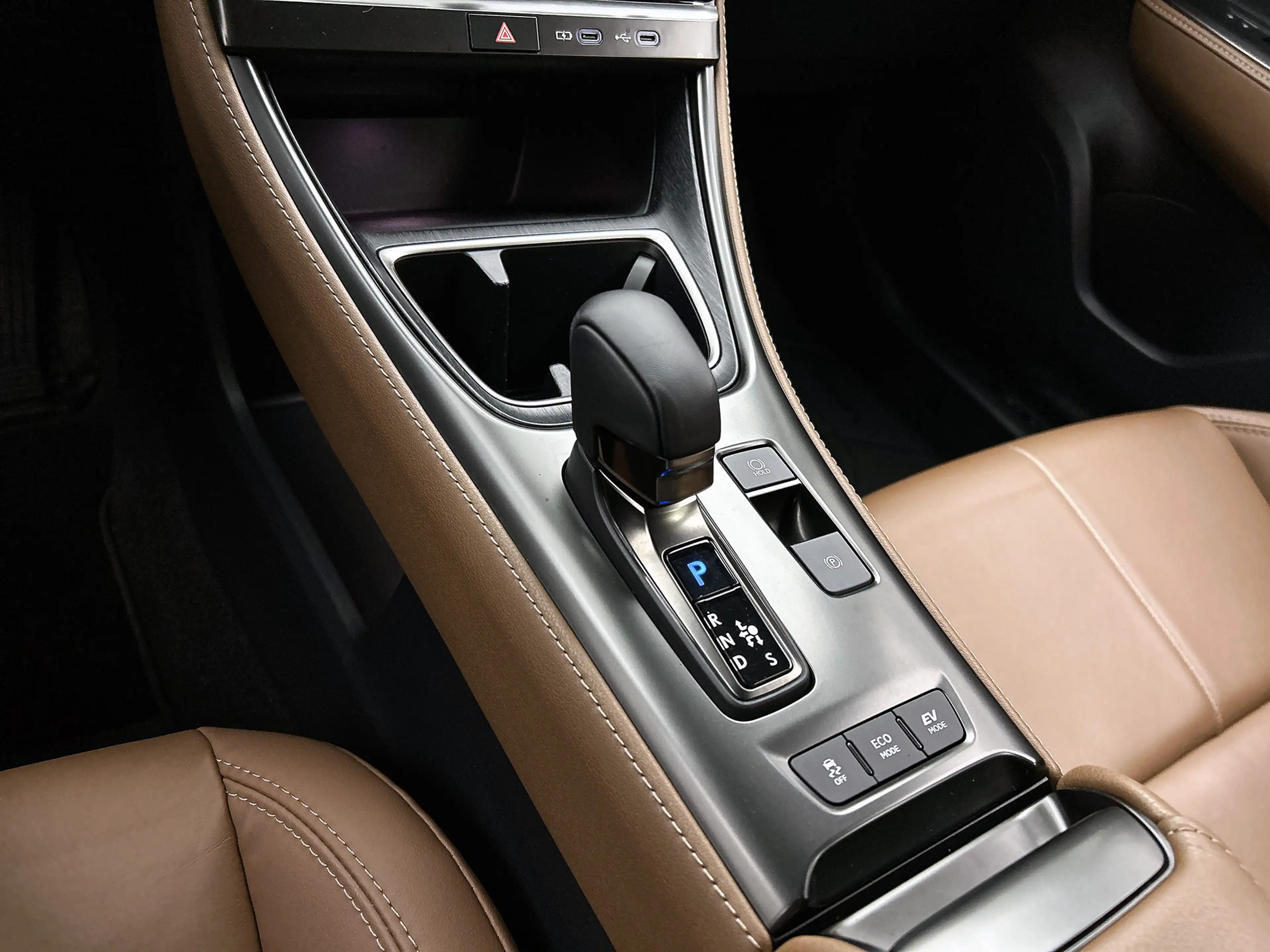 Lexus LBX Relax 2WD | Stuur-Stoelverwarming | Trekhaak | Bli — photo 10