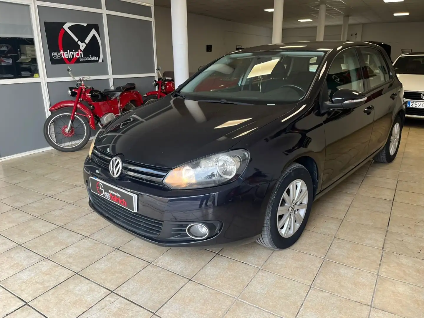 Volkswagen Golf 1.6TDI CR Advance BMT 105 Zwart - 2