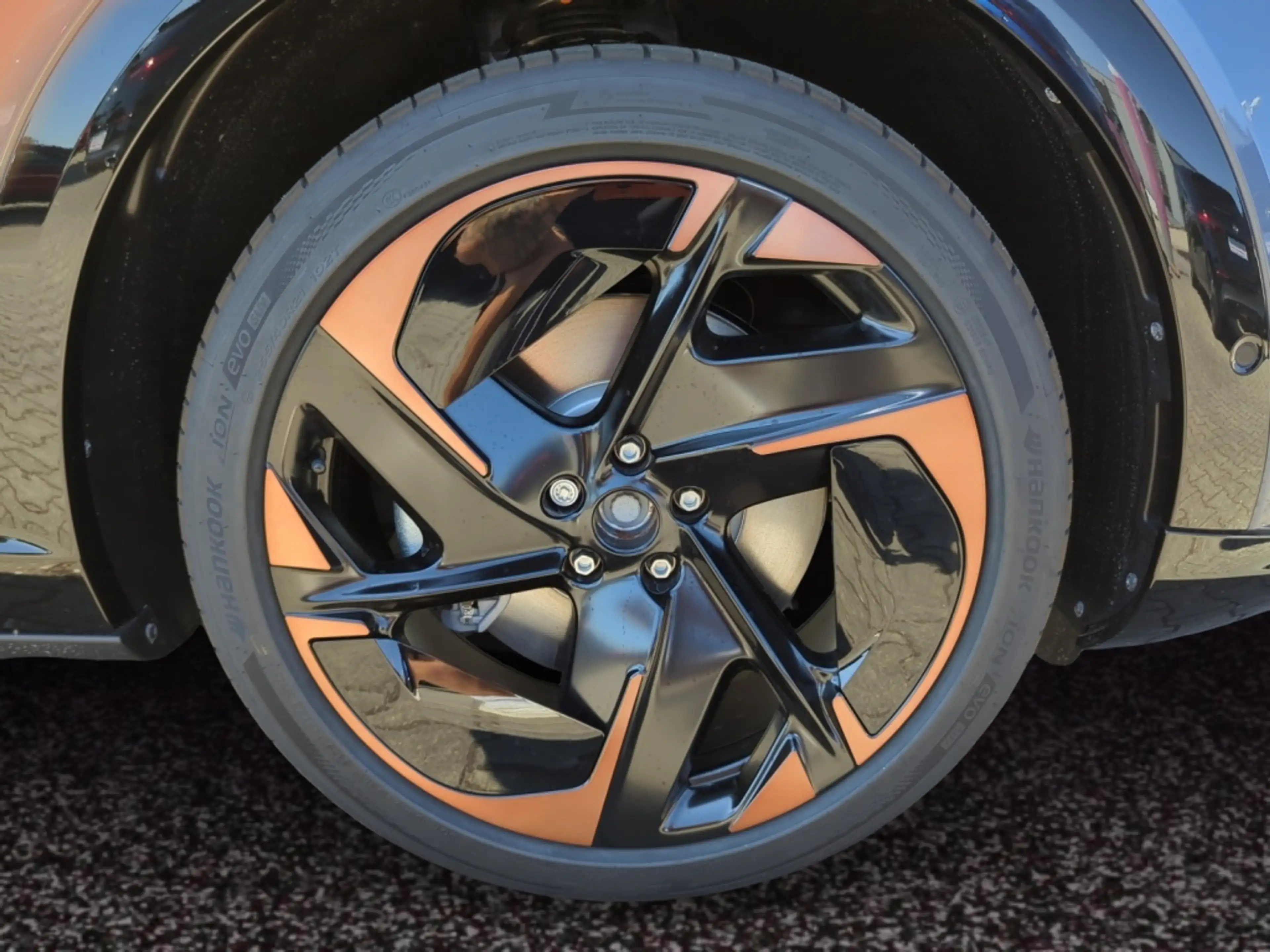 CUPRA Tavascan VZ 4Drive 77 kWh 340PS EXTREME PACKAGE — photo 6