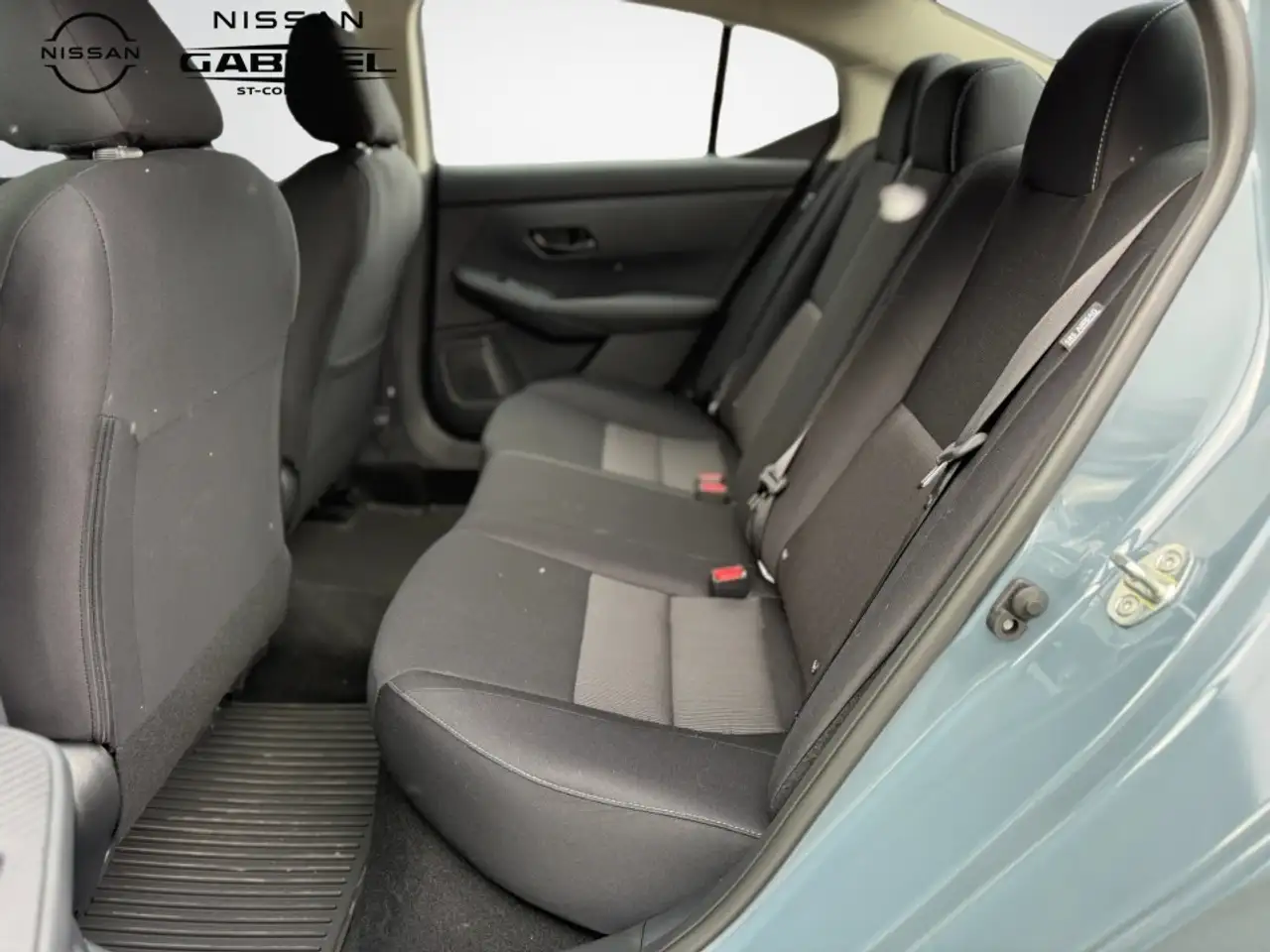 Nissan Sentra снимка Nissan Sentra