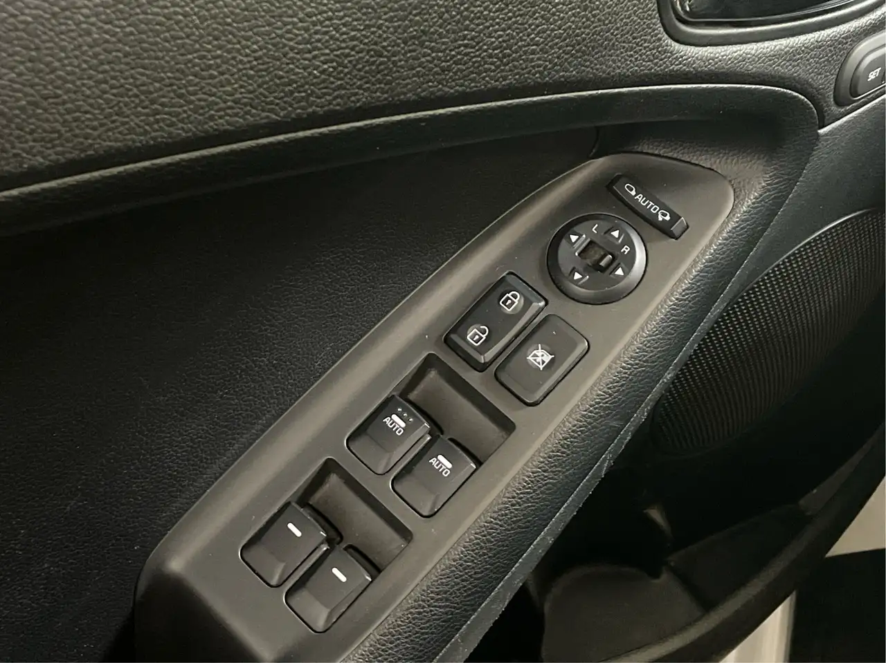 Kia Forte снимка Kia Forte