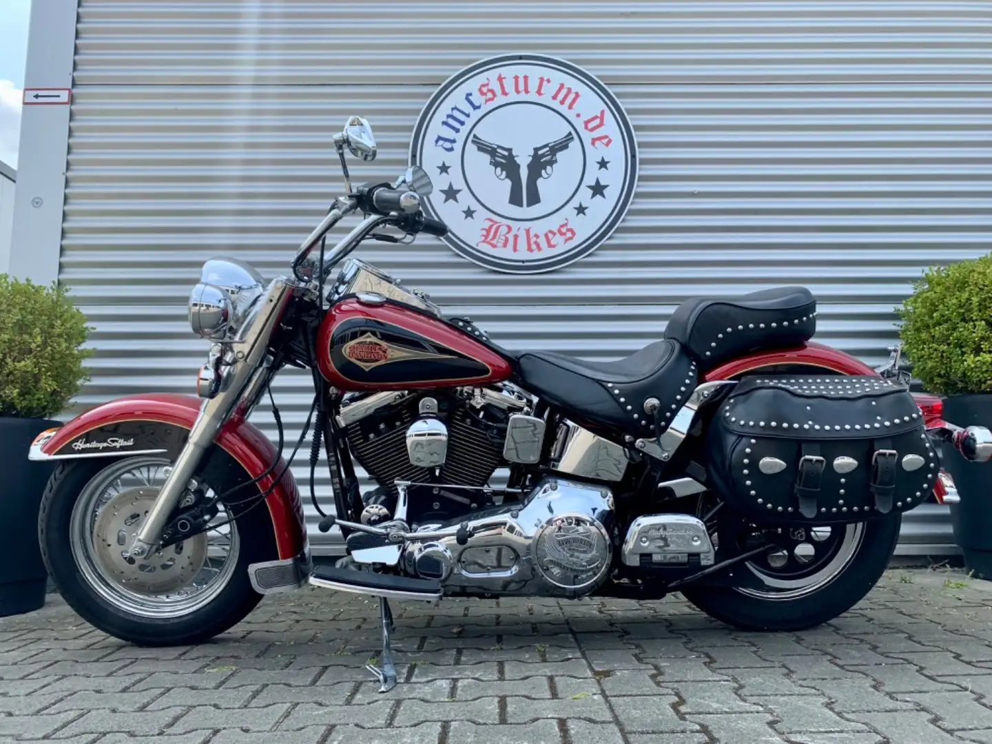 Harley-Davidson FLSTC Heritage Softail Classic Evo Чорний - 2