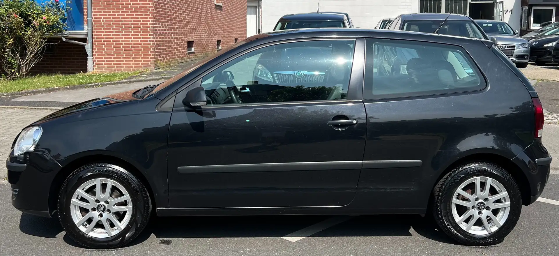 Volkswagen Polo Trendline *KLIMA-ALU-TÜV NEU* Noir - 2