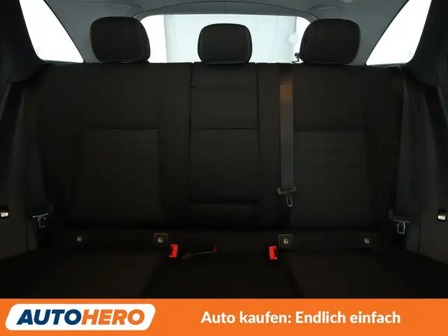 Mercedes-Benz GLC view 15