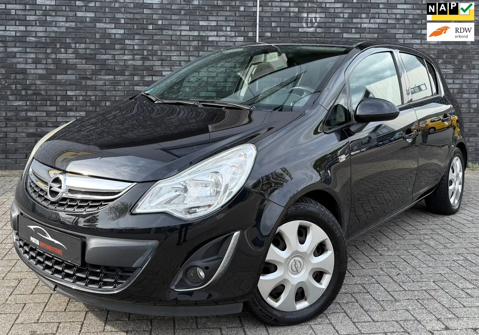 Opel Corsa 1.2-16V Cosmo Cruise Control|Navigatie|Elektrische Zwart - 1