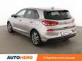 Hyundai i30 1.6 CRDi YES!*NAVI*TEMPO*CAM*PDC*SHZ* Grau - thumbnail 4