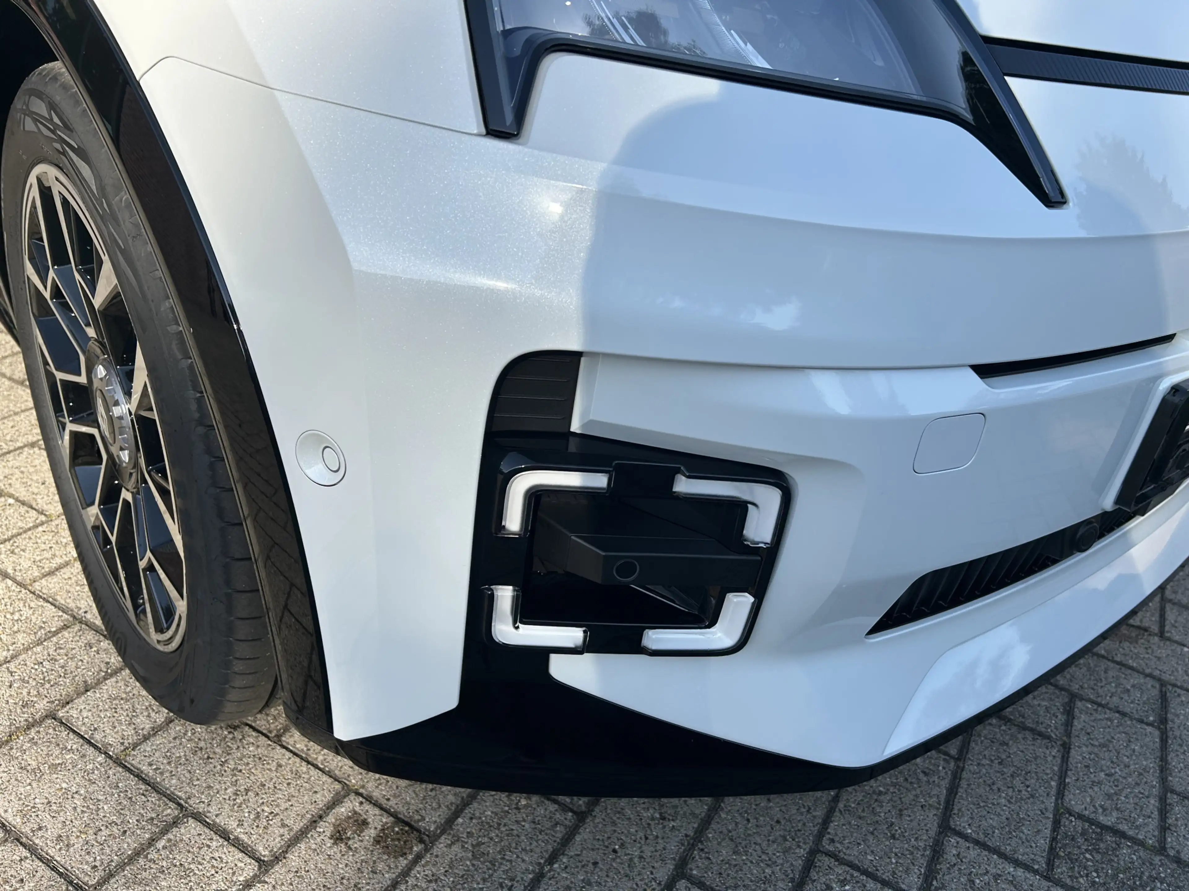Renault R 5 comfort range Roland-Garros 52 kWh — photo 4