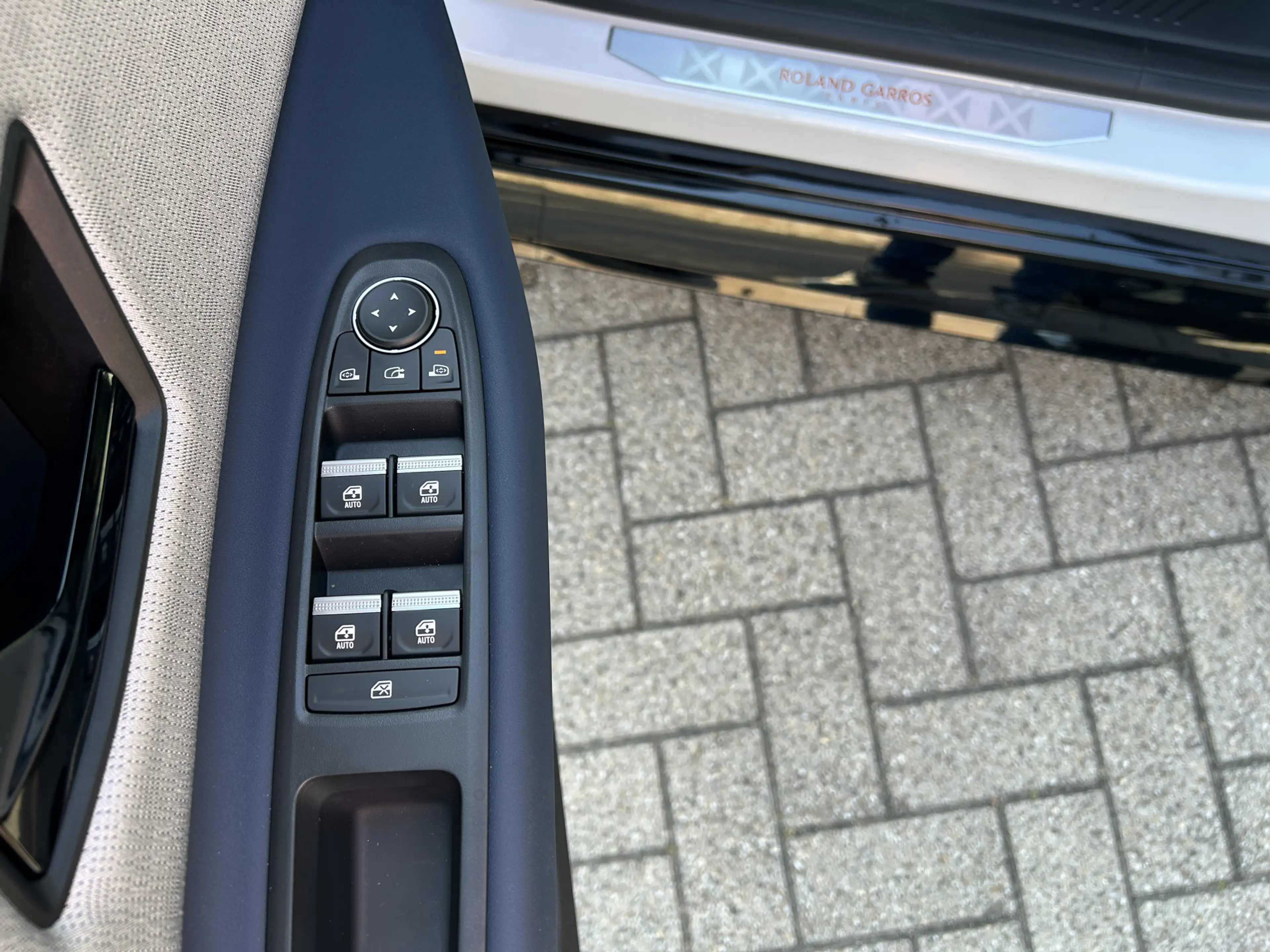 Renault R 5 comfort range Roland-Garros 52 kWh — photo 13