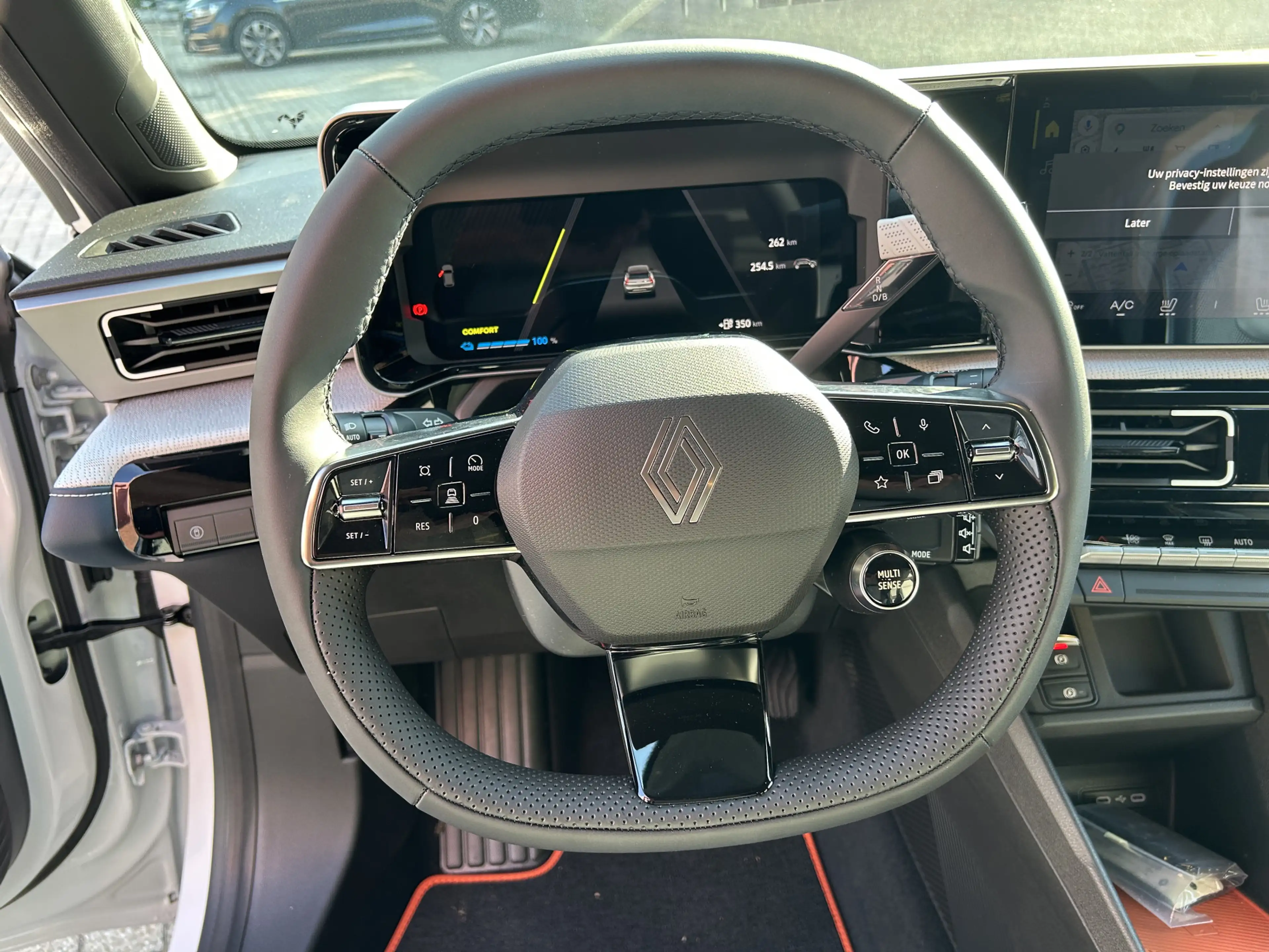 Renault R 5 comfort range Roland-Garros 52 kWh — photo 17
