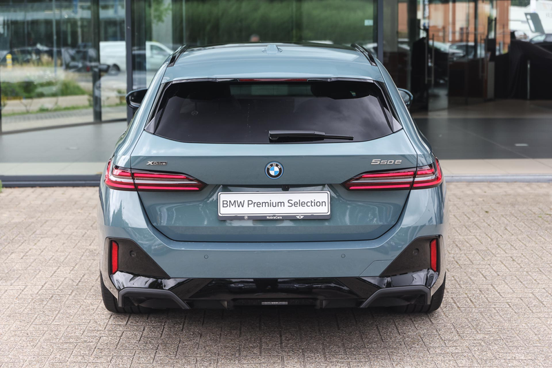 BMW 550 5 Serie Touring 550e xDrive M Sport Automaat / Tre — photo 6