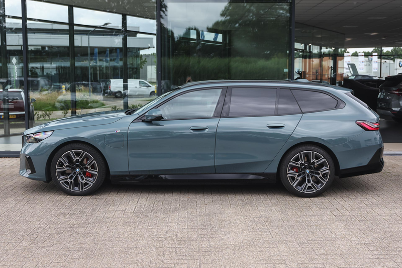 BMW 550 5 Serie Touring 550e xDrive M Sport Automaat / Tre — photo 7