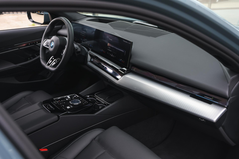 BMW 550 5 Serie Touring 550e xDrive M Sport Automaat / Tre — photo 10
