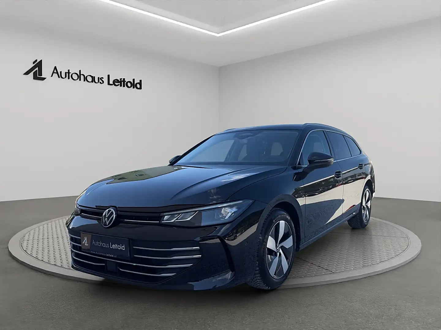Volkswagen Passat Variant 1,5 eTSI Business DSG AHK IQDRIVE 360GRAD CAM M... Schwarz - 1