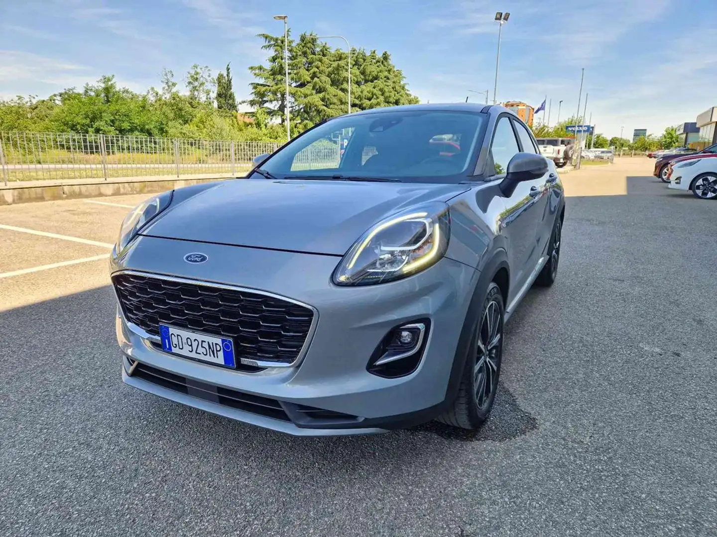 Ford Puma 1.0 EcoBoost Hybrid 125 CV S&S Titanium Grigio - 1