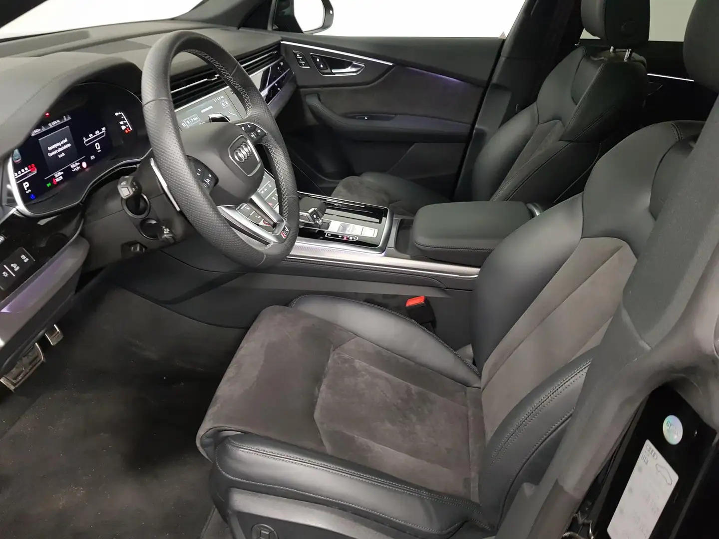 Audi RS Q8 4.0 TFSI Q8 Quattro 600pk! | Panoramadak | Navigat Zwart - 2