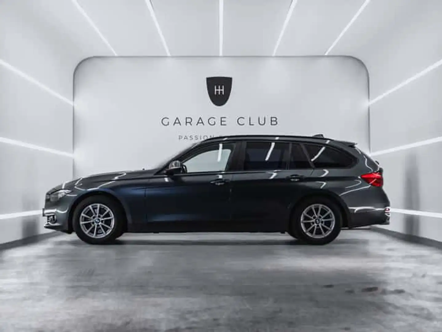 BMW 320 320dA Touring xDrive - 2