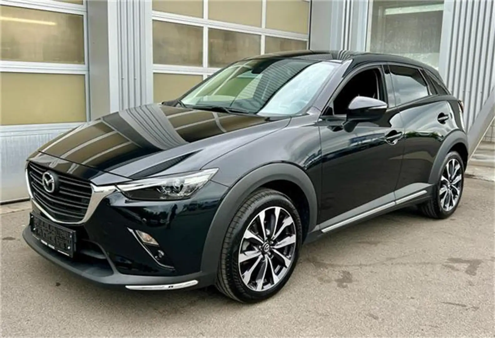 Mazda CX-3 G121 Revolution Aut. Automatik mit Navigation Schwarz - 1