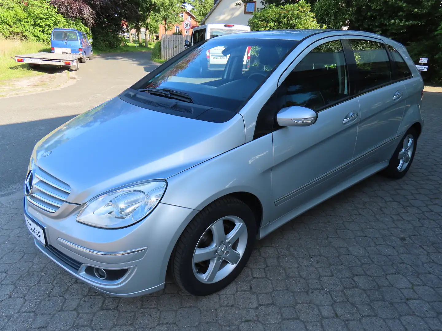 Mercedes-Benz B 200 CDI*nur 128 TKM*1.Hand*HU neu*Scheckheft*Automatik Silber - 2