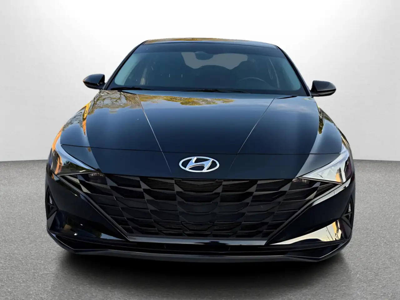 Hyundai ELANTRA снимка Hyundai ELANTRA