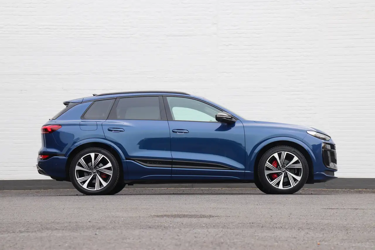 Audi Q6 SUV e-tron 100 kWh 50 Performance S-line Shadow+/BlindSpot/360/Matrix/Heatpump/Leather21", миниатюра 3