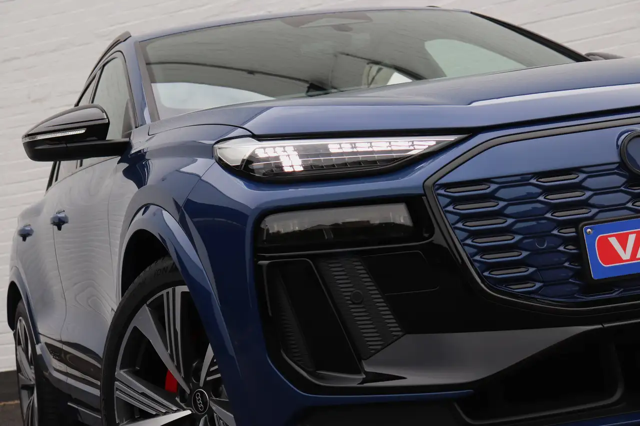 Audi Q6 SUV e-tron 100 kWh 50 Performance S-line Shadow+/BlindSpot/360/Matrix/Heatpump/Leather21", миниатюра 5