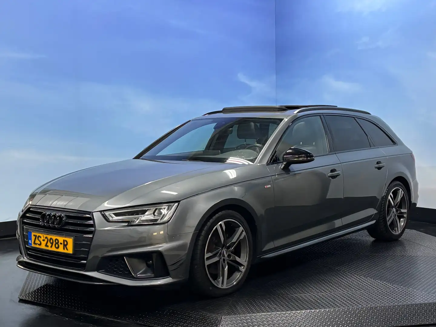 Audi A4 Avant 40 TFSI Sport S line edition |Pano Dak| Virt Grijs - 2