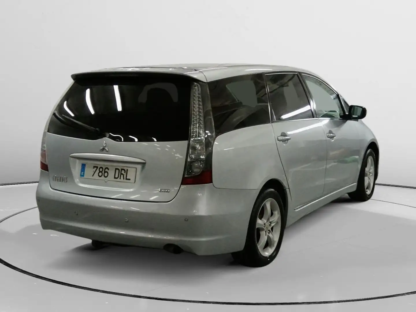 Mitsubishi Grandis 2.0DI-D Instyle Šedá - 2
