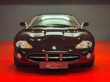 COUPÉ/4.2 V8/298 PS/FACELIFT/AUT/LEDER/TOP!!