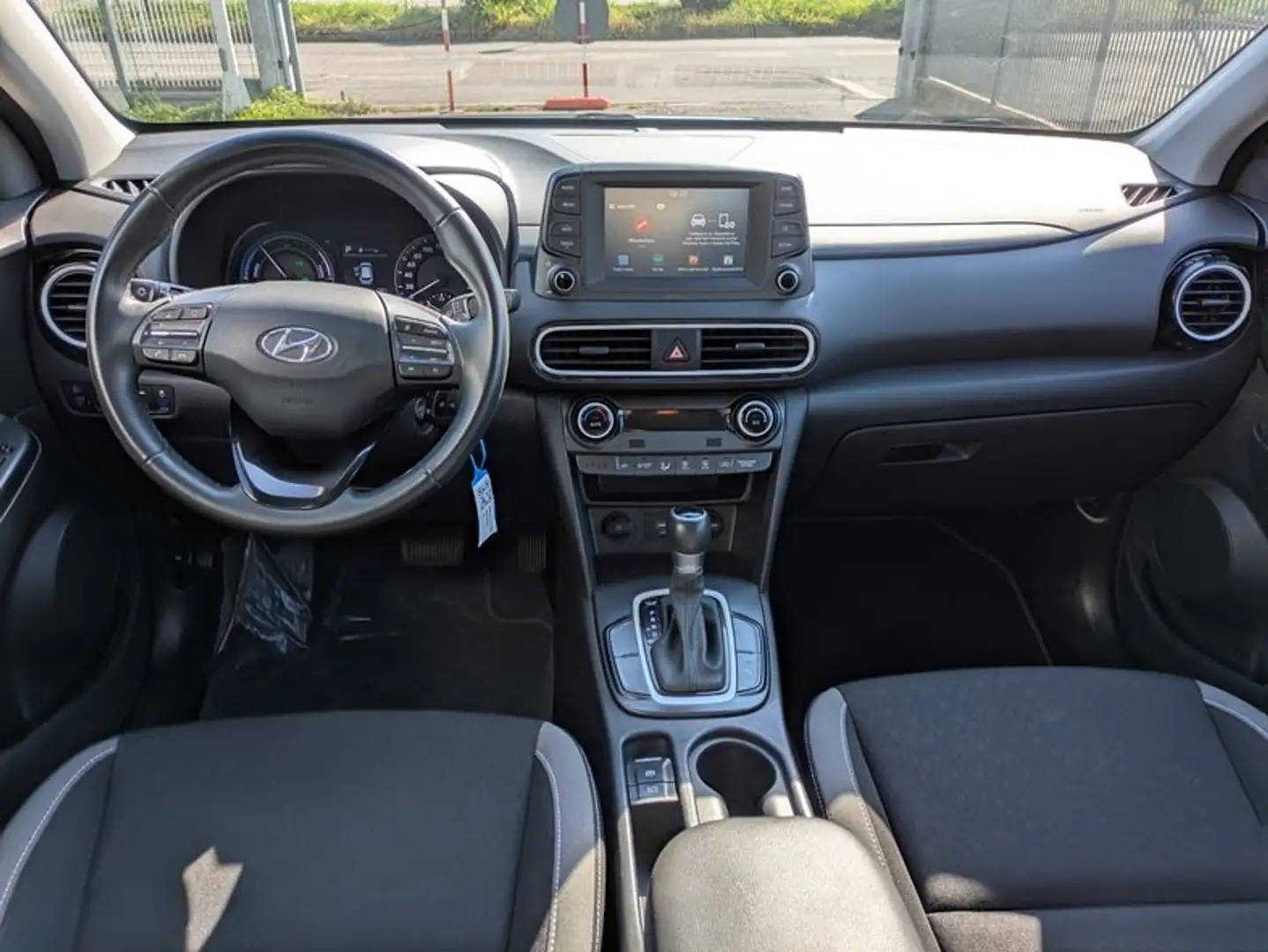 Hyundai KONA Kona  1.6 hev Xtech  dct Gris - 2