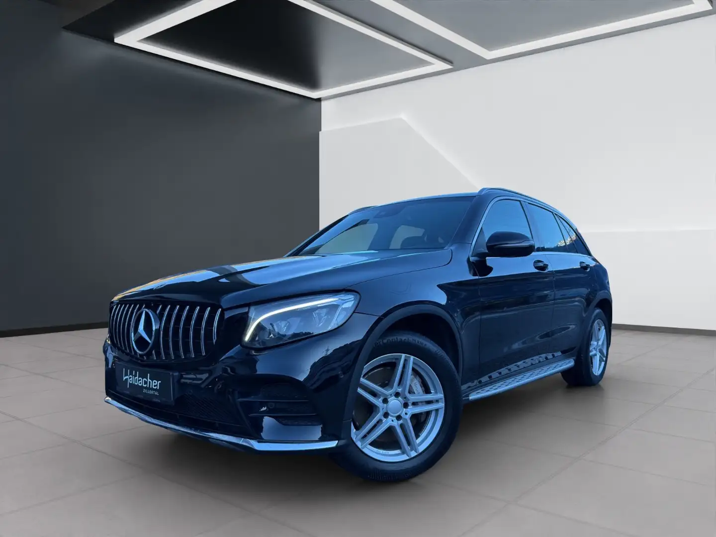 Mercedes-Benz GLC 350 d 4MATIC AMG AIR PTS Shz Ambi LED eHeck Schwarz - 2