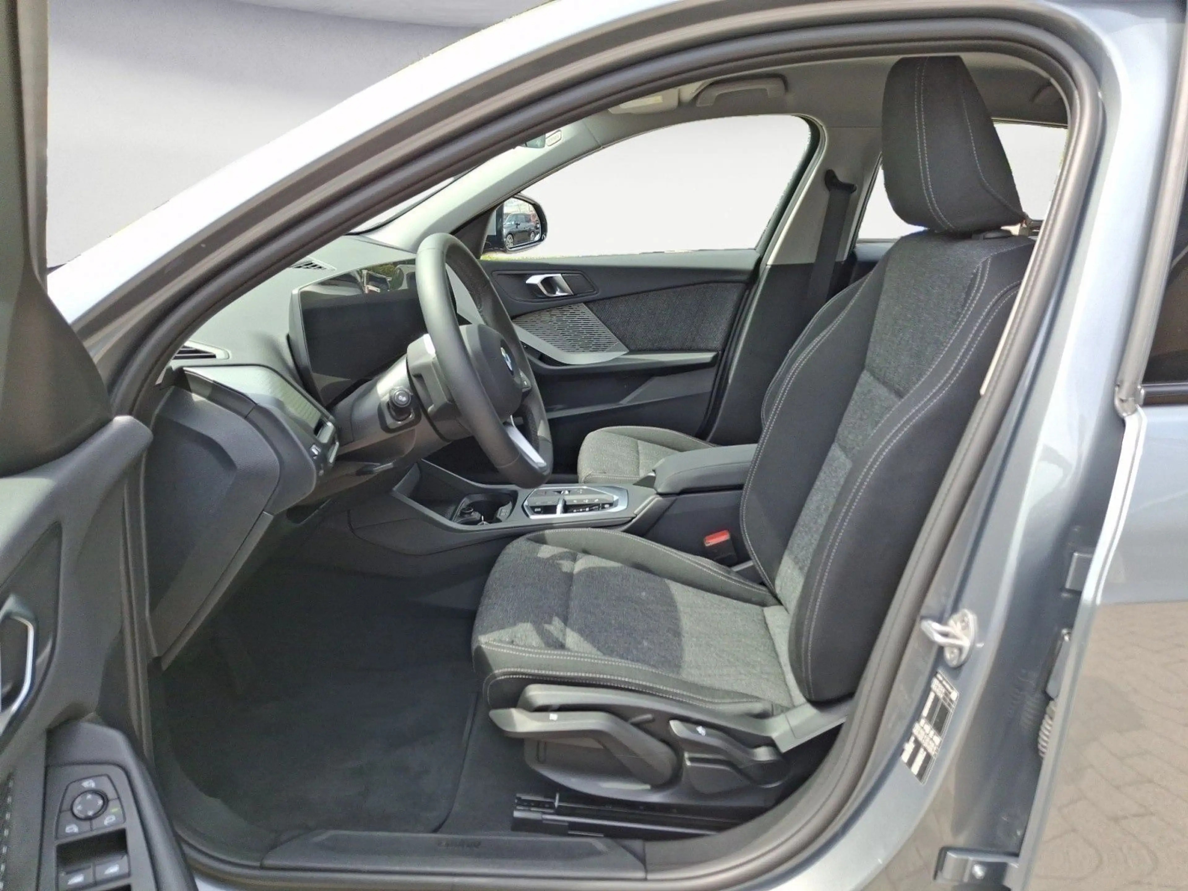 BMW 120 Steptronic Premium Paket 18' Komfortzugang — photo 8
