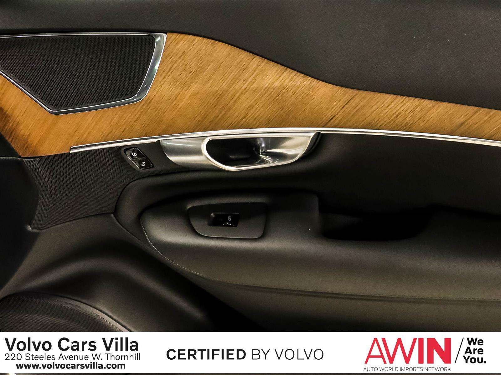 2024 Volvo XC90 B6 AWD Plus Bright Theme 7-Seater thumb 12