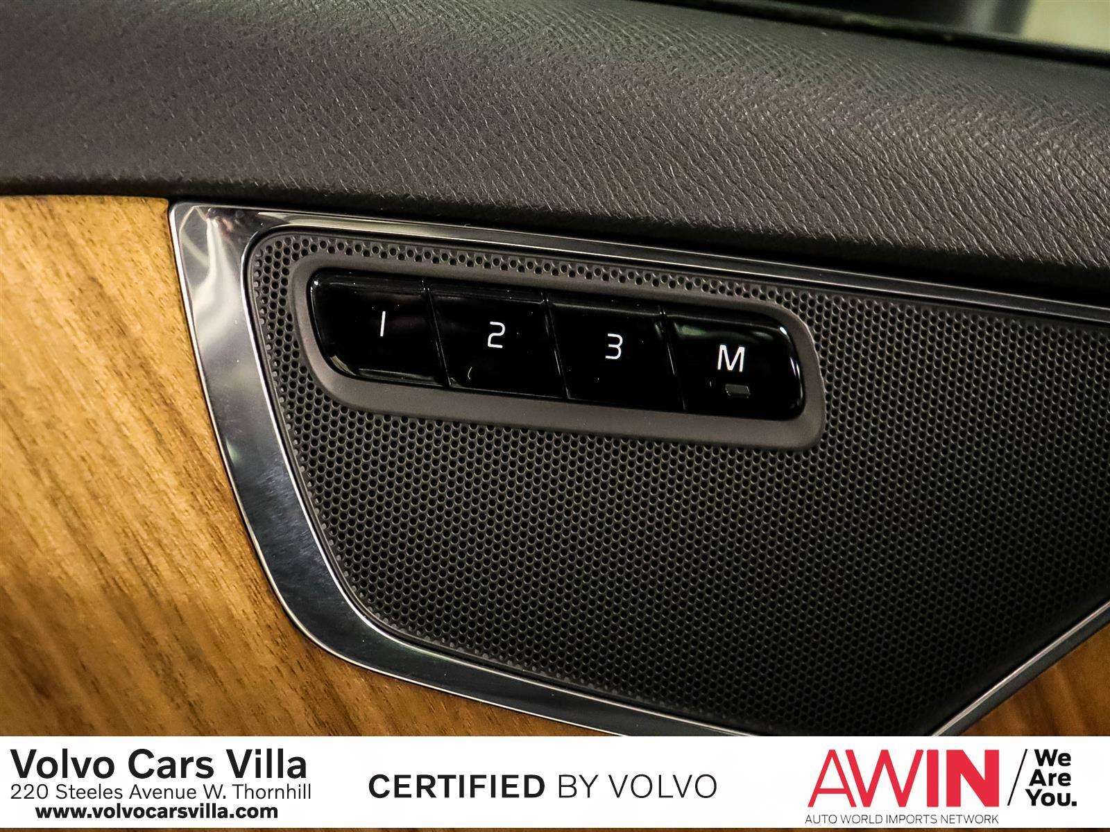 2024 Volvo XC90 B6 AWD Plus Bright Theme 7-Seater thumb 25