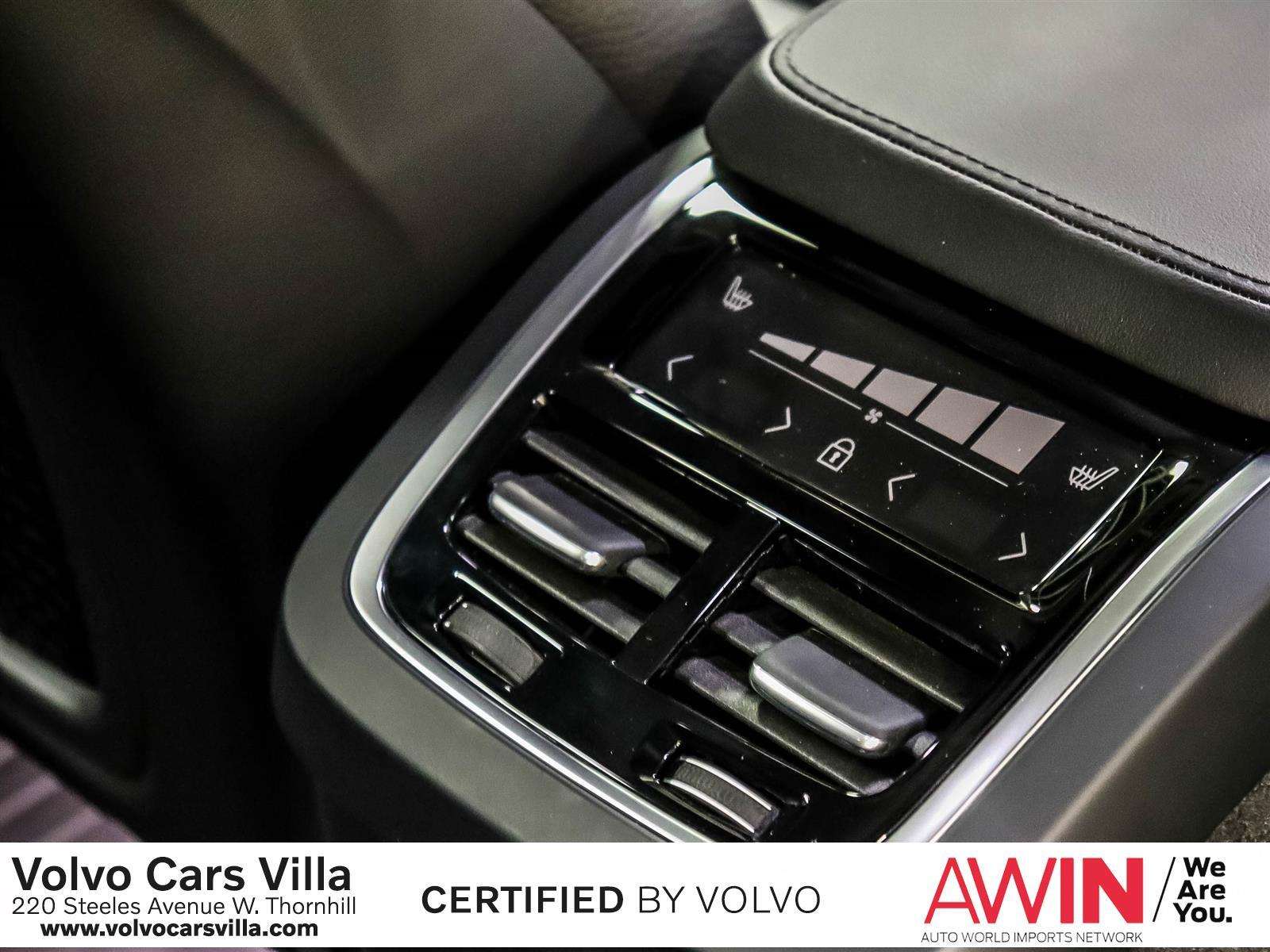 2024 Volvo XC90 B6 AWD Plus Bright Theme 7-Seater thumb 17